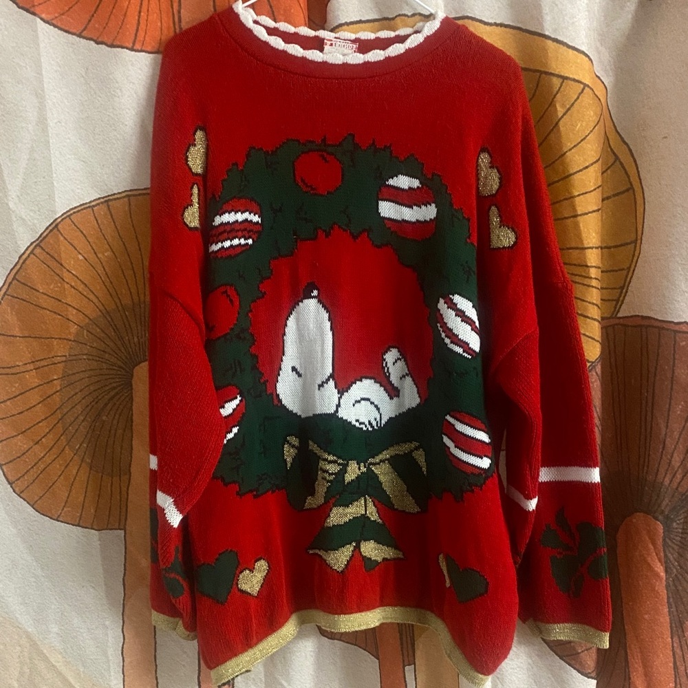 Snoopy & Friends Snoopy wreath Holiday oversized sweater